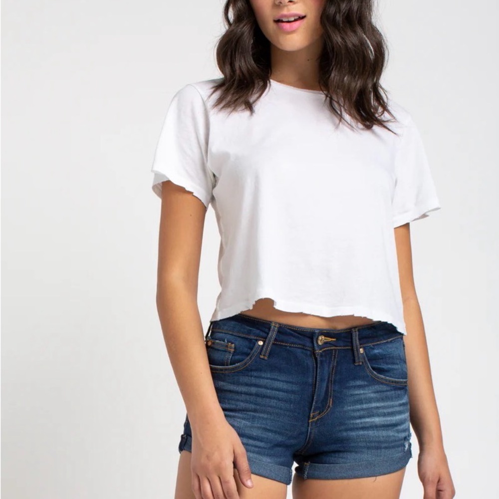 Celebrity Pink dark wash denim shorts 27